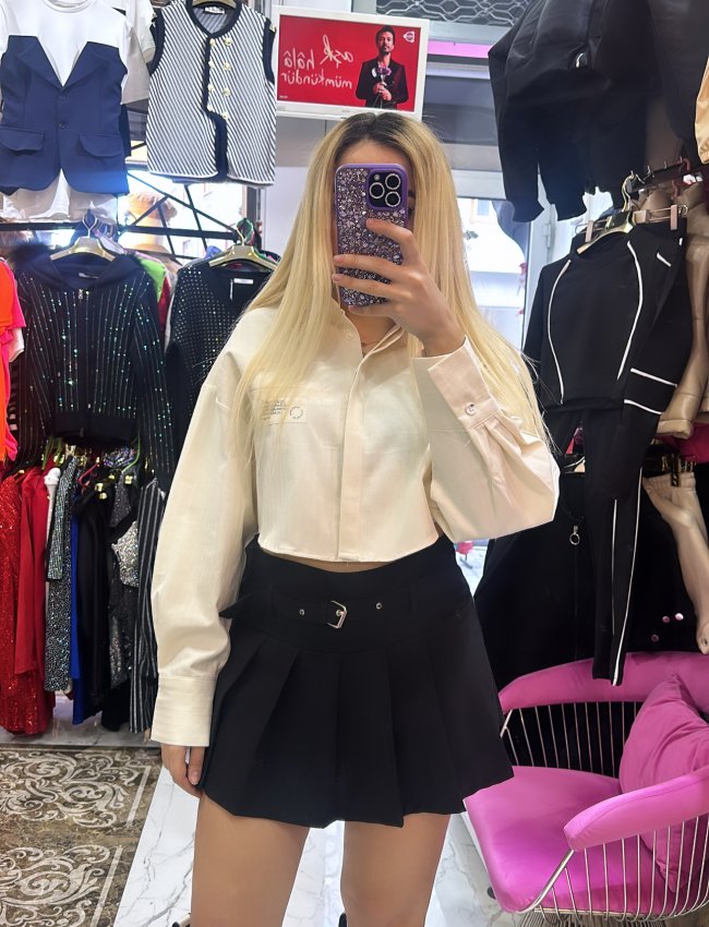 Krem Keten Crop Gomlek