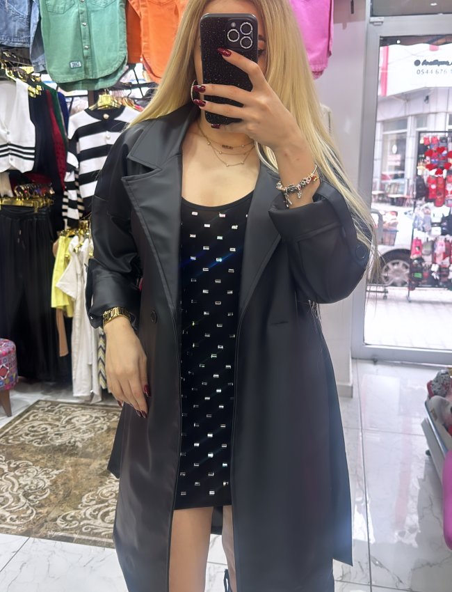 Siyah Düğmeli Deri Trenc mont