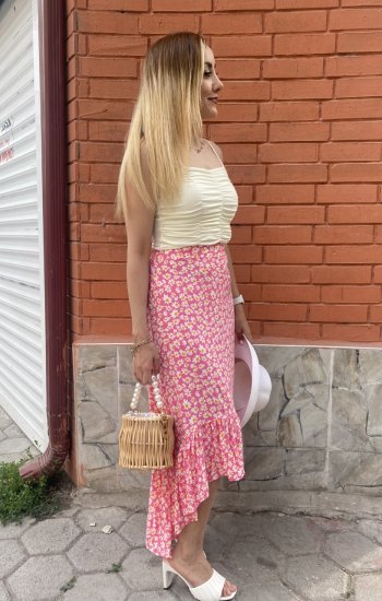 Çicekli Etek