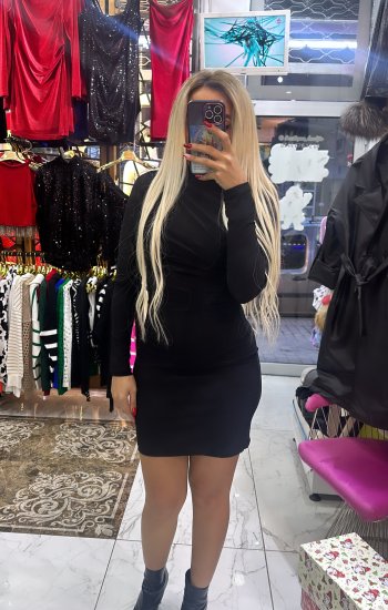Siyah Büzgülü Elbise