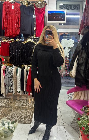 siyah kayık kaya elbise