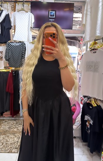 Siyah uzun elbise