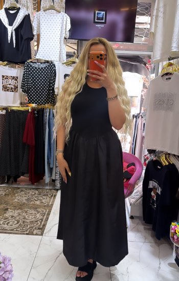 Siyah uzun elbise